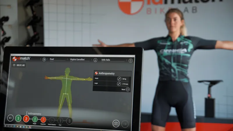 The most advanced technology available enhances comfort, reduces injuries, and boosts performance on the bike.