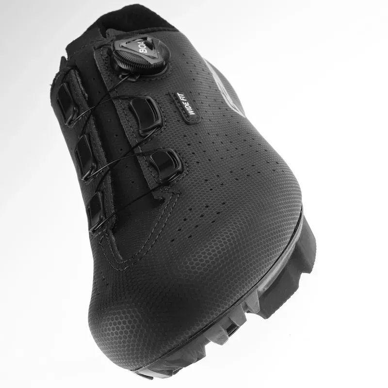g trail wide matt black-7